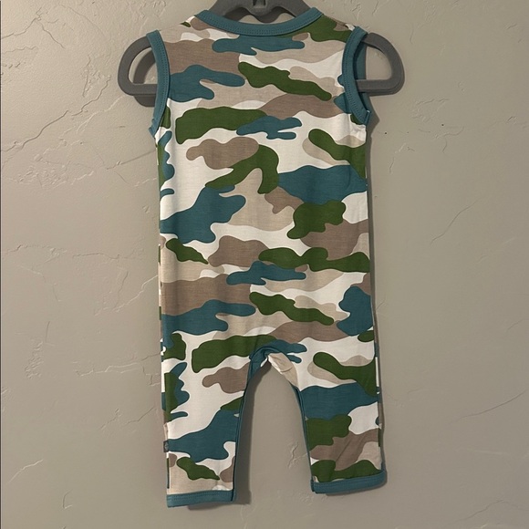 Kyte Baby Camo Sleeveless Romper- 3-6M - Picture 3 of 3